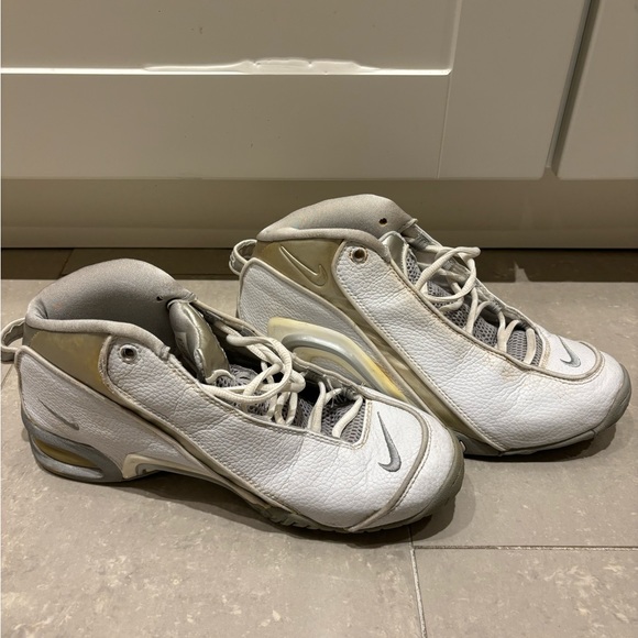 Vintage nike air high top shoes. Size 9.5 - Picture 5 of 5